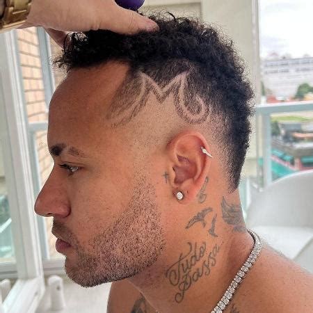 Neymar Faz Novo Corte De Cabelo Inicial De Nome Da Filha