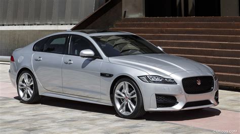 Jaguar XF | 2016MY R-Sport Rhodium Silver | Front