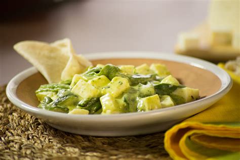 Rajas Con Queso Panela