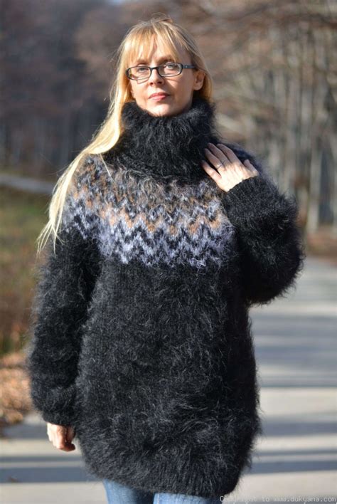 Hand Knitted Fuzzy Icelandic Mohair Sweaterim24