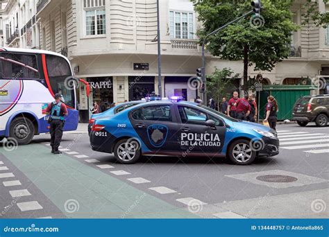 Polic A De La Ciudad De Buenos Aires La Argentina Fotograf A Editorial