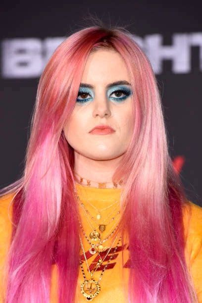 Vocalist, Long Hair Styles, Beauty, Quick, Long Hairstyle, Long ...
