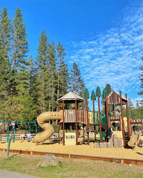 Your Guide to Camping at Yosemite Lakes RV Resort