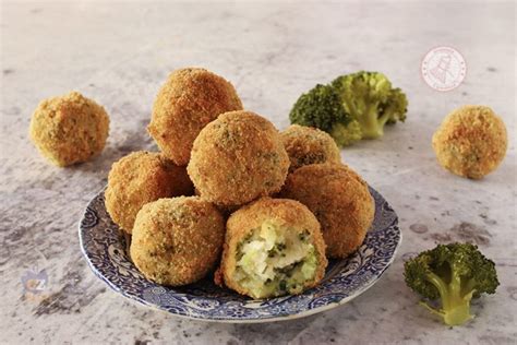 Polpette Di Broccoli In Padella Al Forno O Fritte Ricetta Facile