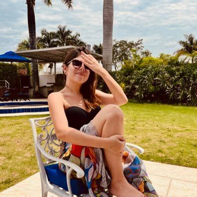 4 Hot Sexy Andrea Ortega Bikini Pics