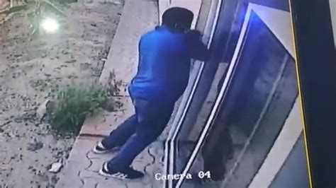 Video Varios Hombres Asaltan Una Vivienda En La Lima Cort S