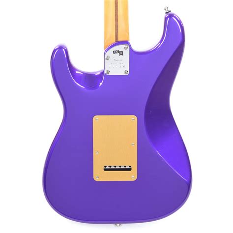 Fender American Ultra Stratocaster Plum Metallic Webony Fingerboard