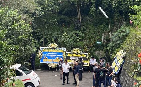 Wali Kota Bandung Sampaikan Duka Mendalam Atas Meninggalnya Solihin GP