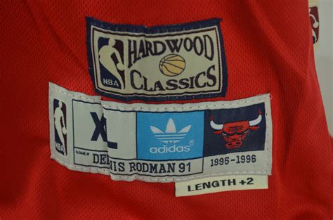 Lot Detail - Dennis Rodman Chicago Bulls Autographed Jersey