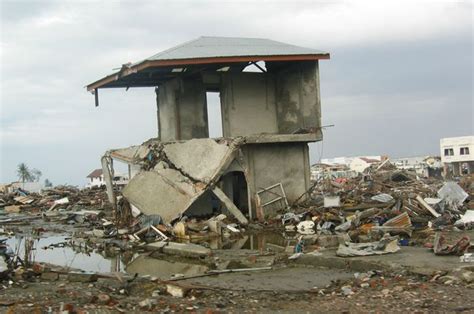 Mengenang Tsunami Aceh Bencana Terparah Yang Menewaskan Ratusan Ribu