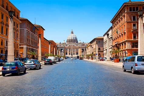 12 Most Popular Streets in Rome - Take a Walk Along Rome's Streets and ...