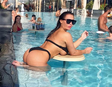 Lauren Goodger Shows Off Her Figure As She Poses In Her Bikini On Dubai