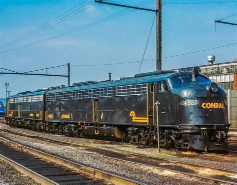 Conrail Railroad Emd E8b Diesel Electric Passenger Train Locomotive