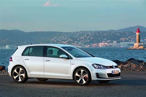 2013 Volkswagen Golf GTI New Photos Released - autoevolution