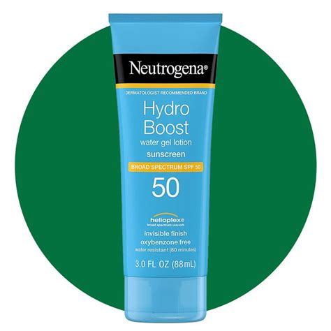 8 Best Sunscreens for Dry Skin in 2023, from Doctors and Skincare ...