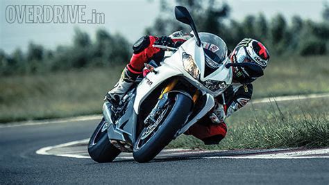 Triumph Daytona 675R Review Overdrive