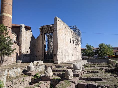 Augustus Tapınağı Listeleo Yeni Yerler Keşfet