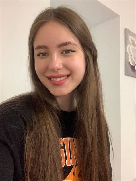 Without Makeup😊 [f18] R Selfie