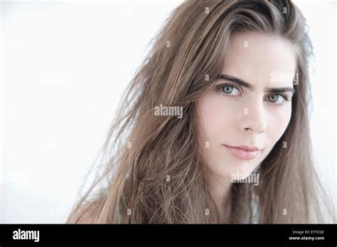 Eyes Beautiful Young Woman Hi Res Stock Photography And Images Alamy