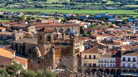 Este es el pueblo más bonito de España para visitar en abril según