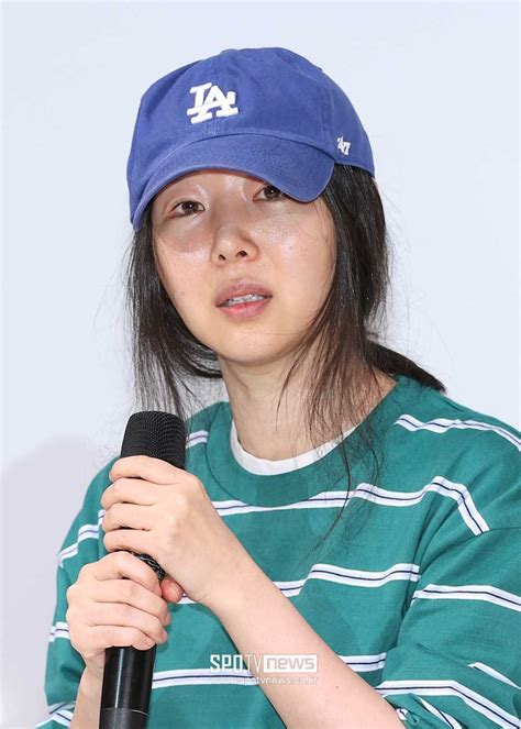 Konferensi Pers Ador Min Hee Jin Ungkap Hubungannya Dengan Bang Pd