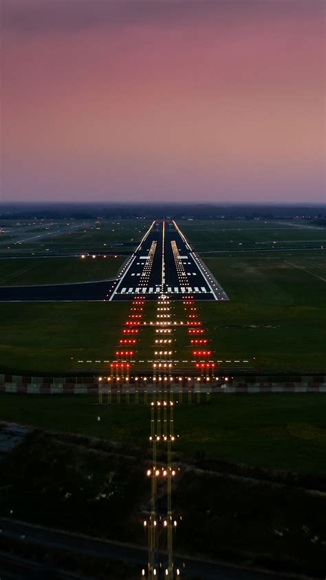 Airport Runway Wallpapers - Wallpaper Cave