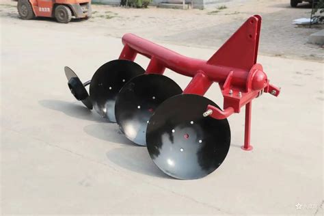 Tractor Farm Implements Disc Plough 3 Blade Mf Disc Plow 1lyx 330 Buy