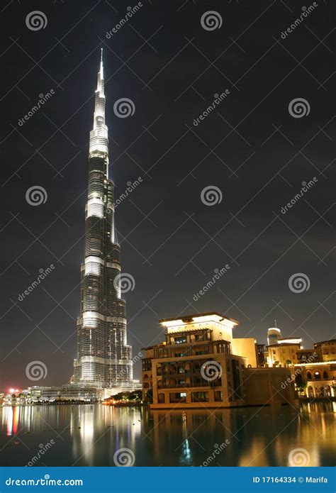 Burj Khalifa In The Night Editorial Stock Image - Image: 17164334