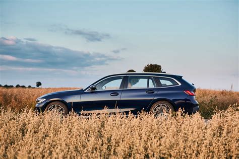 Der Neue Bmw 330d Xdrive Touring Modell M Sport Tansanit Blue Ii