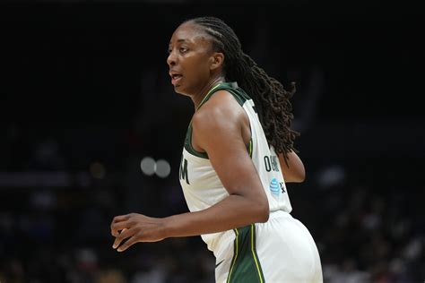 Former Mvp Nneka Ogwumike Returning To Storm Cweb