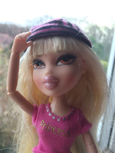 Gorgeous Blonde Rina Gorgeous Blonde Bratz Doll Dolls