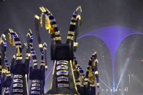 Fotos Desfile De Campeones Beija Flor Del Carnaval De Rio De Janeiro