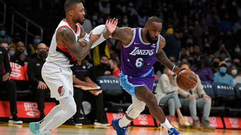 Los Angeles Lakers Lebron James Scores Season High 43 In Blowout Win