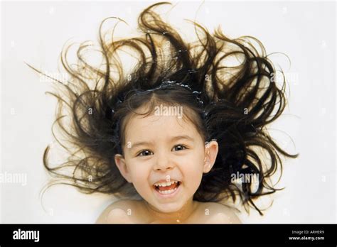 Bath Time Girl Picture Fotograf As E Im Genes De Alta Resoluci N Alamy