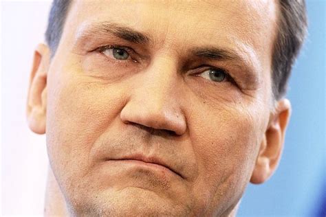 Rados Aw Sikorski Uciek Z Konferencji Prasowej Nie Chcia