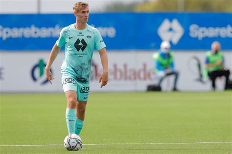Årdal, Sivert Mannsverk | Sivert (19) blei kasta rett til ulvane: Frå ...