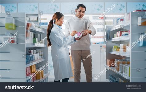 5393 People Talking Pharmacy Images Stock Photos And Vectors Shutterstock