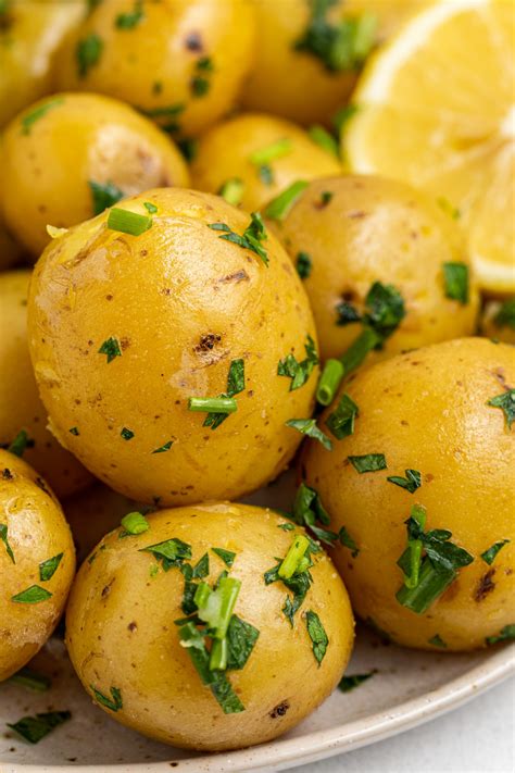 Steamed Potatoes With Herbs Easy Healthy Recipes