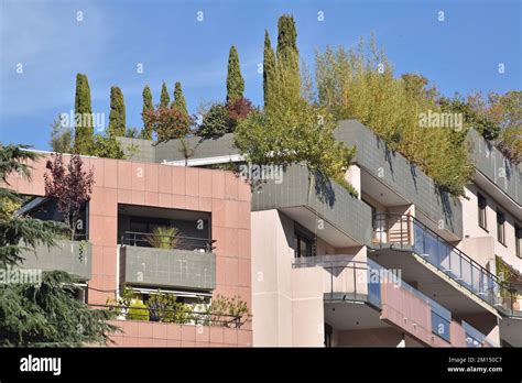 Spectacularly Luxuriant Roof Gardens Hi Res Stock Photography And