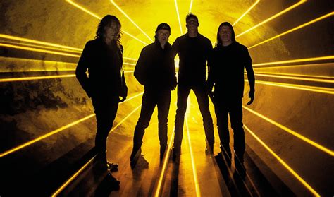 METALLICA | Metal Hammer Issue 370