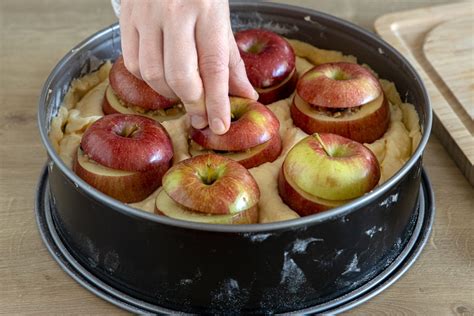 Bratapfelkuchen Mit Pudding Ganzen Pfeln Apfelkuchen Vom Blech