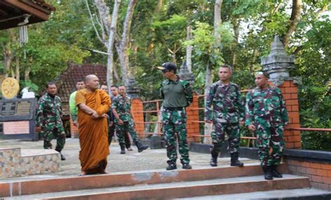 Dandim Cilacap Lakukan Wisata Religi Ke Gunung Srandil Dan Selok