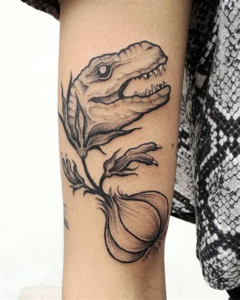 30 Pretty Garlic Tattoos To Inspire You Tattoos Tattoo Pattern