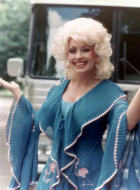 Dolly Parton Bikini Pictures Hot Sexy Livinlavidalowcarb