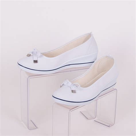 Бели платнени дамски обувки с платформа | Wedding shoe, Fashion, Shoes