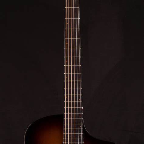 Breedlove Solo Pro Series Concert Edgeburst Ce 058 At Moore Guitars