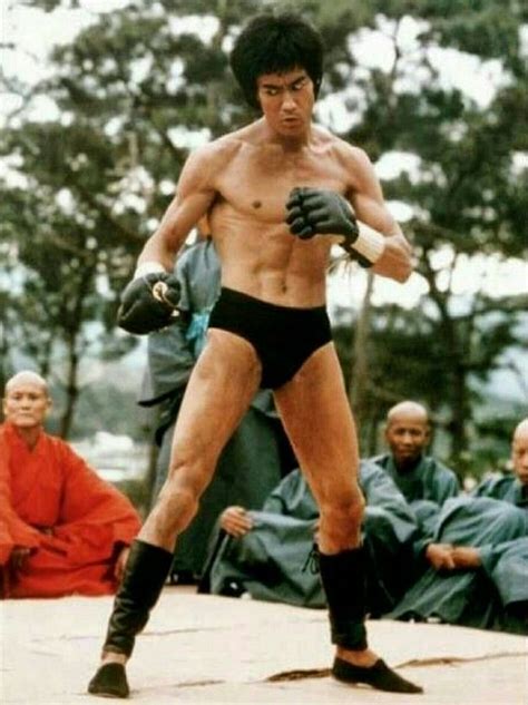 Pin By Luca On Bruce Lee Bruce Lee Martial Arts Bruce Lee Bruce Lee