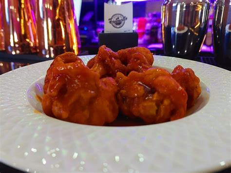 Best Buffalo Wings In Chiang Mai Freerolls Sports Bar And Restaurant