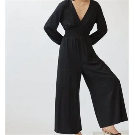 Anthropologie Pants And Jumpsuits Anthropologie Hutch Wideleg Vneck Black Jumpsuit Size L