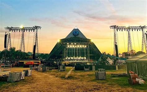 Glastonbury Full Line Up And Stage Times